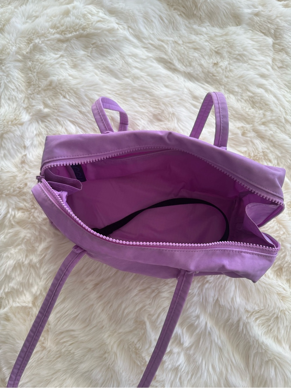 BAGGU Nylon Bowler Bag in Rose - Picture 3 of 3